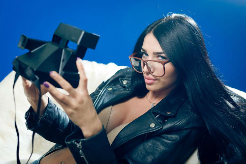 VR porno babe met grote bril